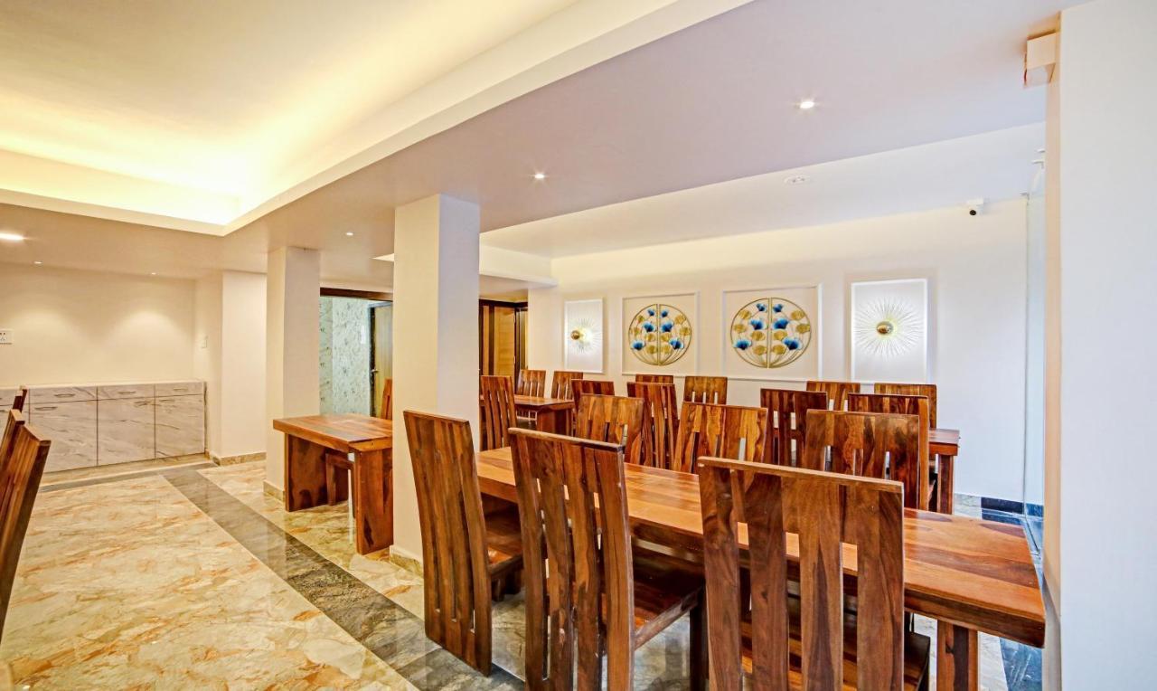 Treebo Lazystay Elite Bhubaneswar Exteriör bild